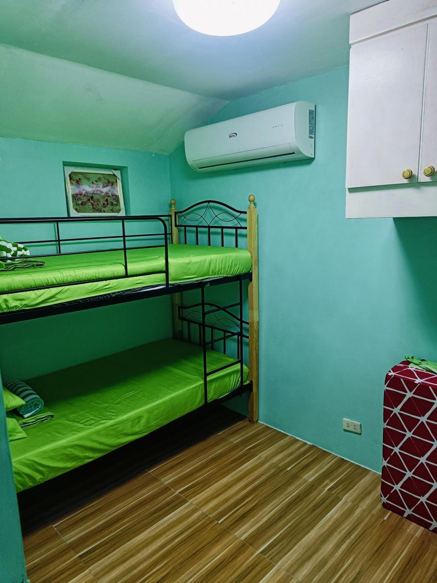 Divine'S Cabin, Fully Airconditioned! Tacondo Exterior foto
