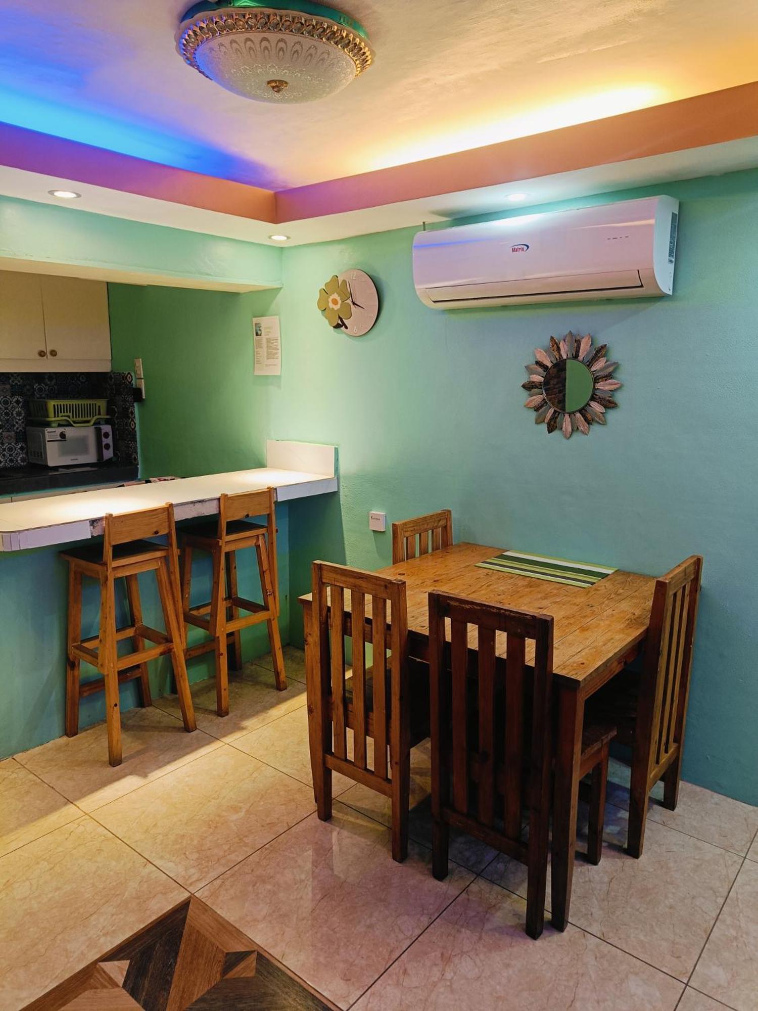 Divine'S Cabin, Fully Airconditioned! Tacondo Exterior foto